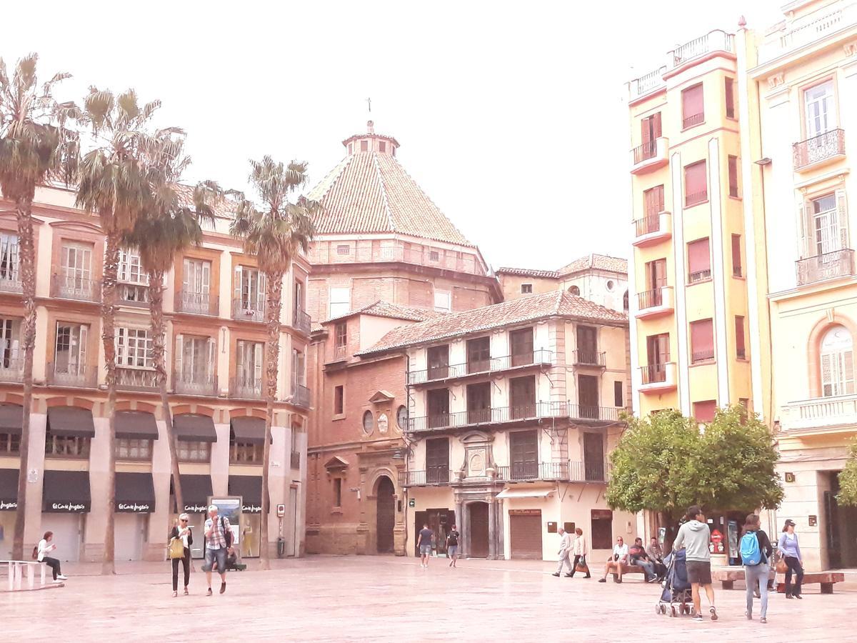 Stay Home & Away In The Heart Of Historical Town Of Malaga Exterior photo